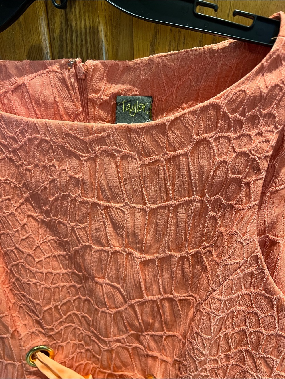 Taylor Coral Textured Shift with Waist Bow Accent - Picture 3 of 5